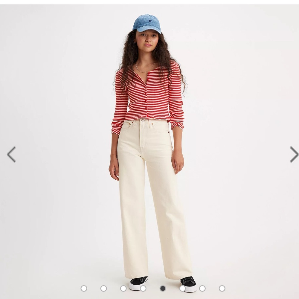 Levi’s wide leg ridcage Jean